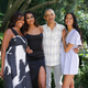 Illustration for article titled Michelle Obama Shares Family Photo on Social Media, Wishing Everyone Happy Thanksgiving